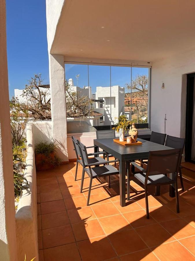 Augusta Views Apartment Casares Bagian luar foto