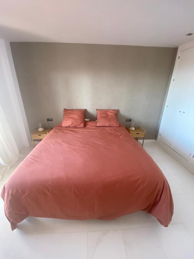 Augusta Views Apartment Casares Bagian luar foto